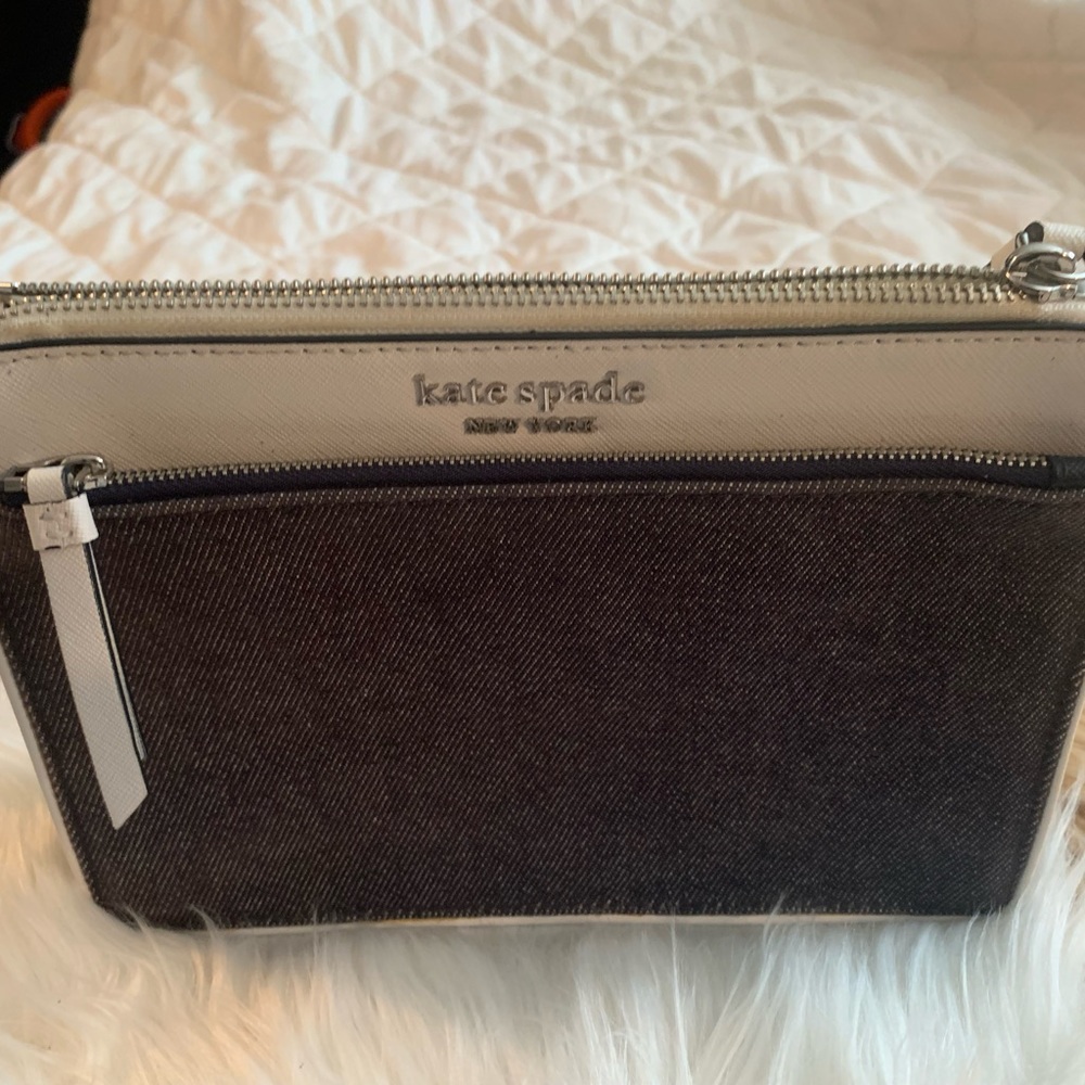 KATE SPADE BLUE AND WHITE BAG.